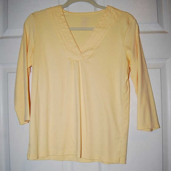 LL Bean Cotton Pleated V Neck 3/4 Sleeve Top Small - Picture 1 of 3